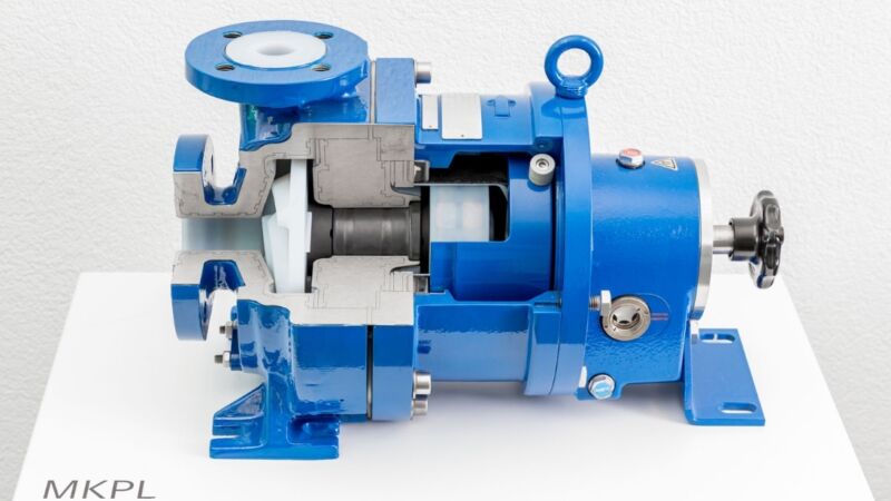 Magnetically coupled pumps with PFA lining from CP Pump Systems - When it comes to outstanding chemical resistance and thermal stability in chemical processes!